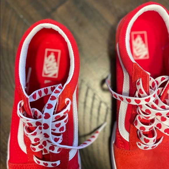 Red vans Valentine’s Day edition - Picture 4 of 4